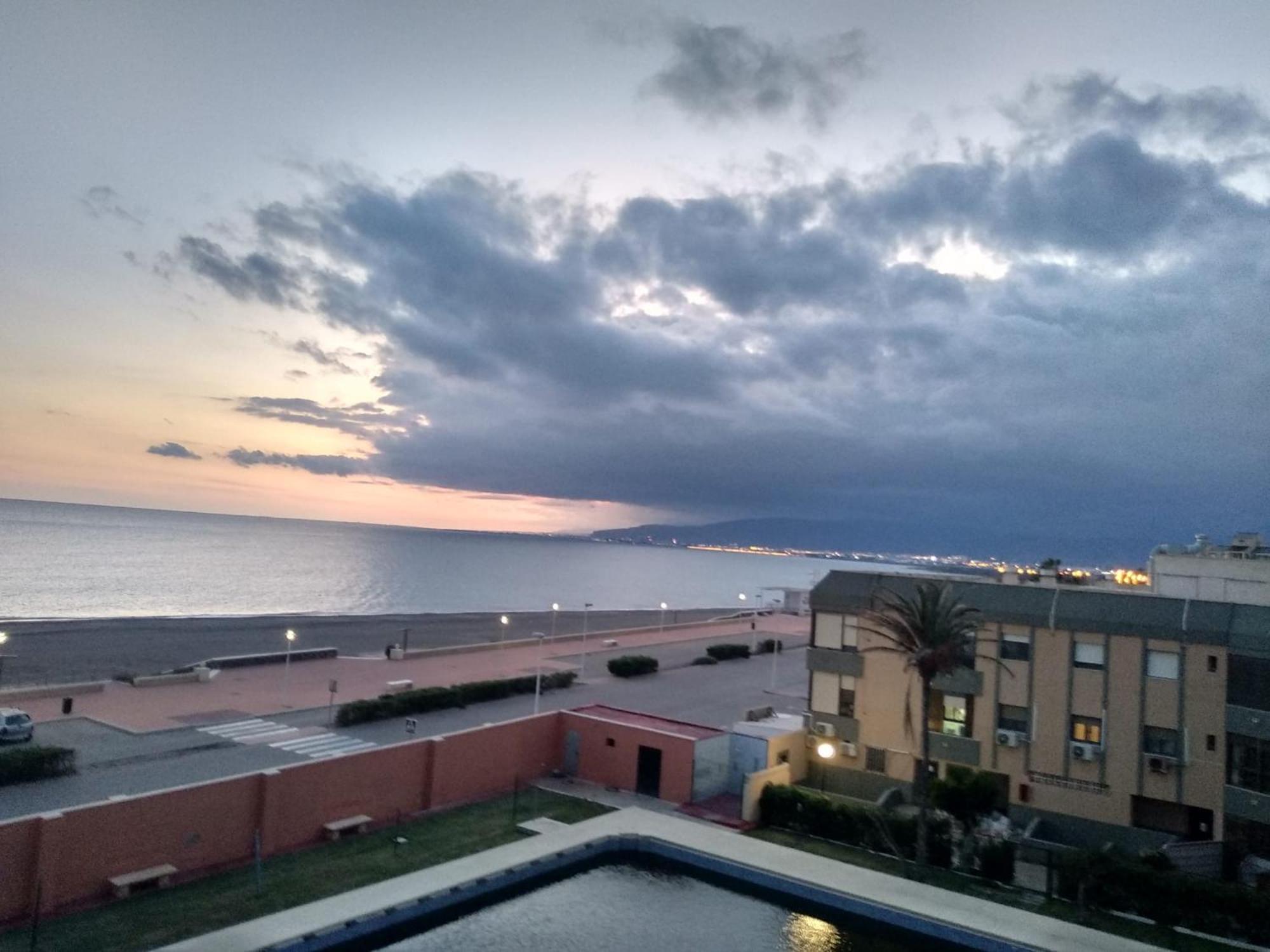 Primera Linea, Magnificas Vistas Al Mar Y A La Playa Retamar  Exterior foto